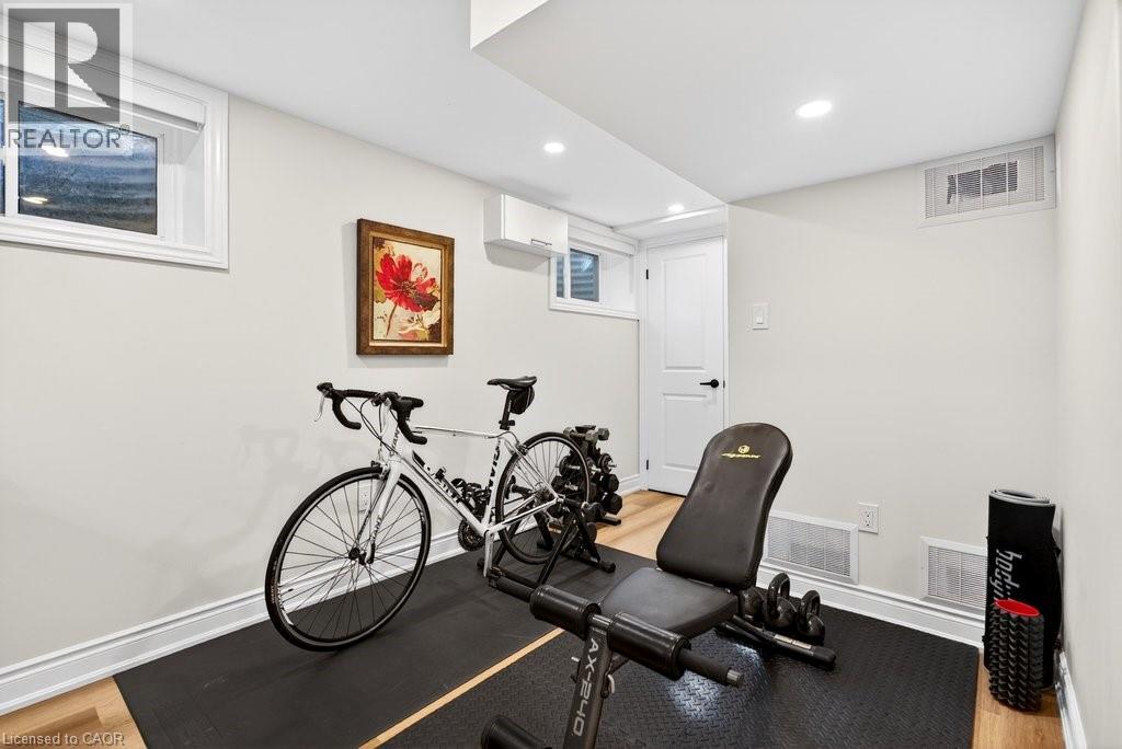 350 East Side Crescent, Burlington, Ontario  L7R 3G9 - Photo 31 - 40829874