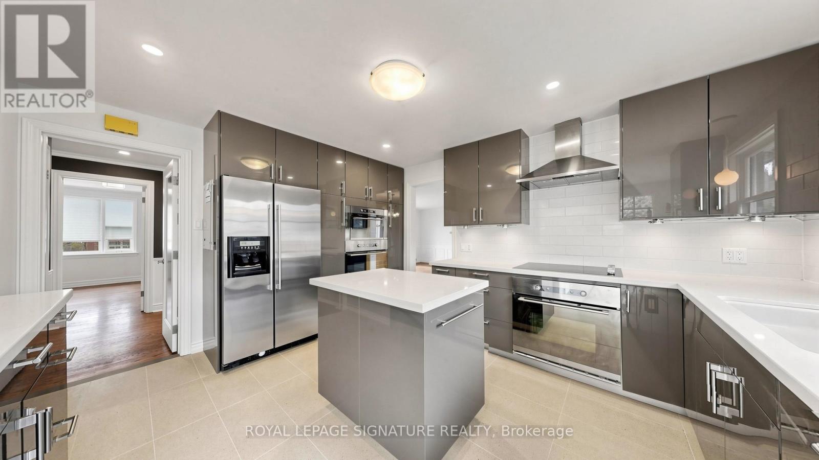 195 York Mills Road, Toronto, Ontario  M2L 1K8 - Photo 3 - C13165758