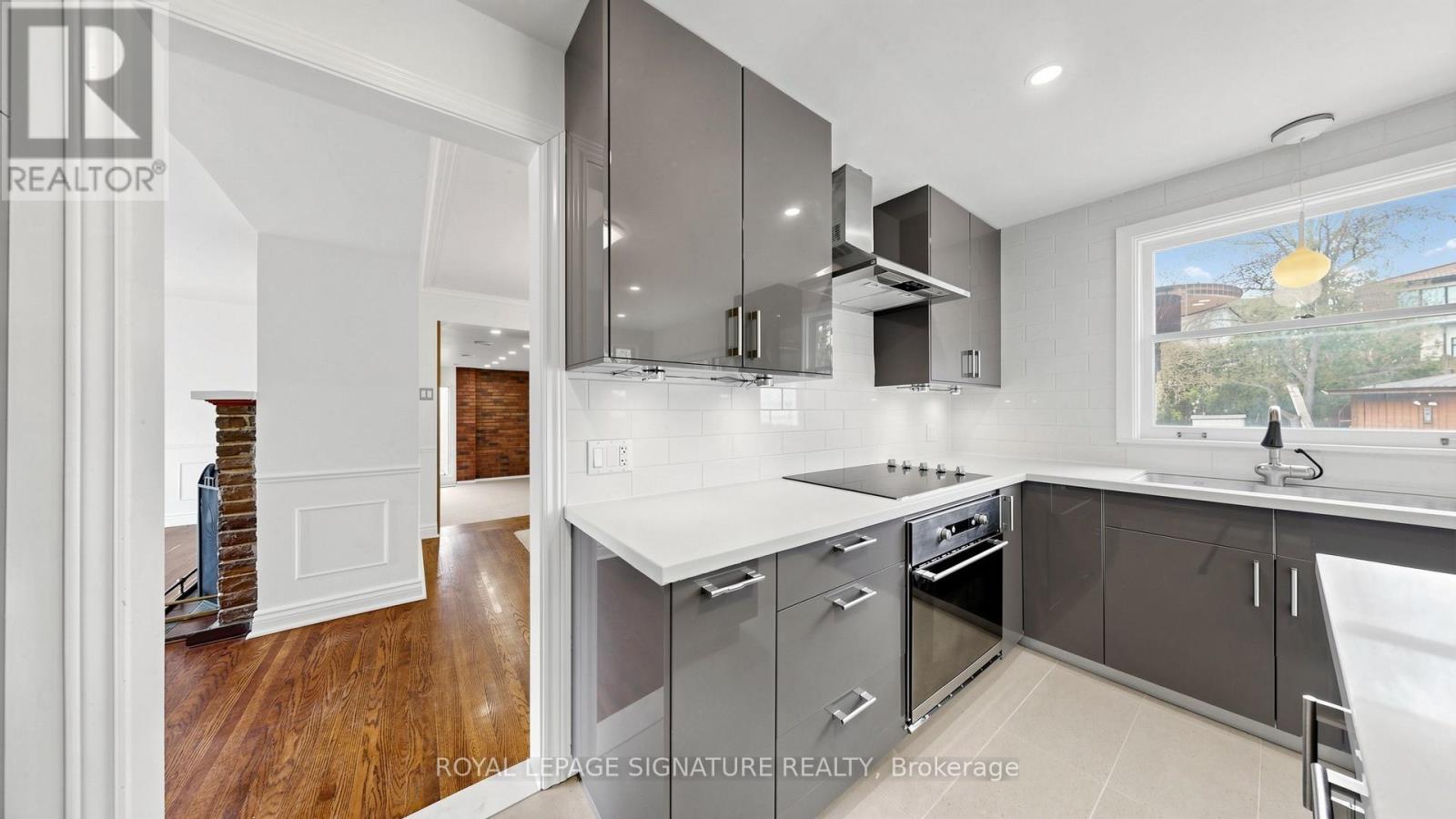 195 York Mills Road, Toronto, Ontario  M2L 1K8 - Photo 8 - C13165758