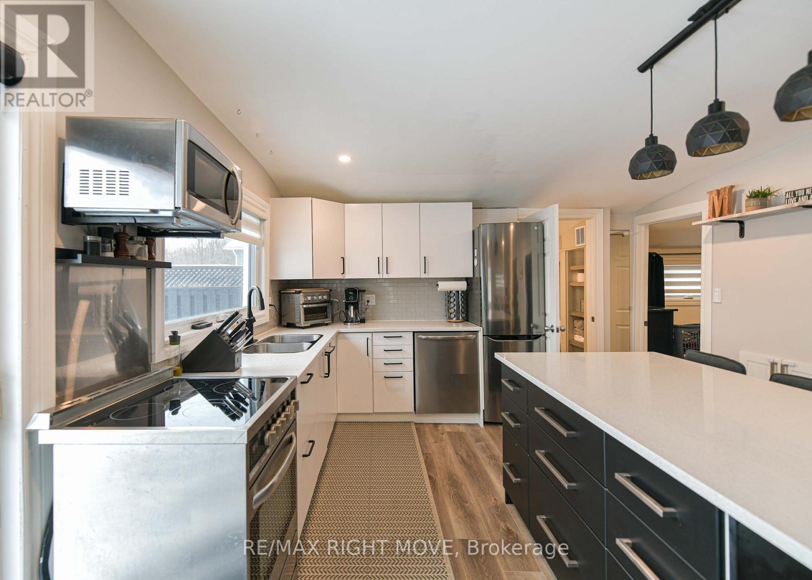 46 Osborne Street, Tay, Ontario  L0K 2A0 - Photo 21 - S12907660