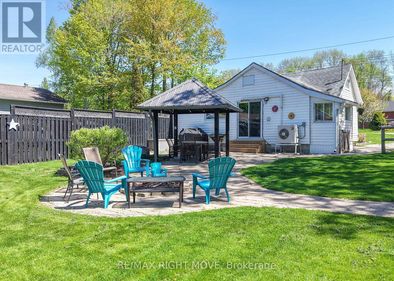 46 Osborne Street, Tay, Ontario  L0K 2A0 - Photo 7 - S12907660
