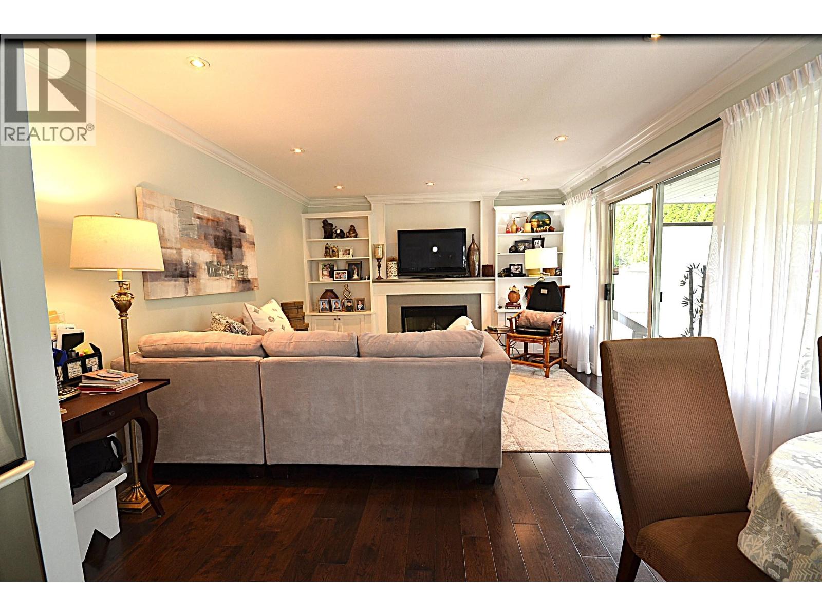 660 Walnut Place, Coquitlam, British Columbia  V3J 7T5 - Photo 11 - R3126473
