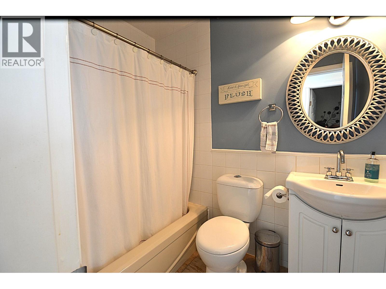660 Walnut Place, Coquitlam, British Columbia  V3J 7T5 - Photo 8 - R3126473