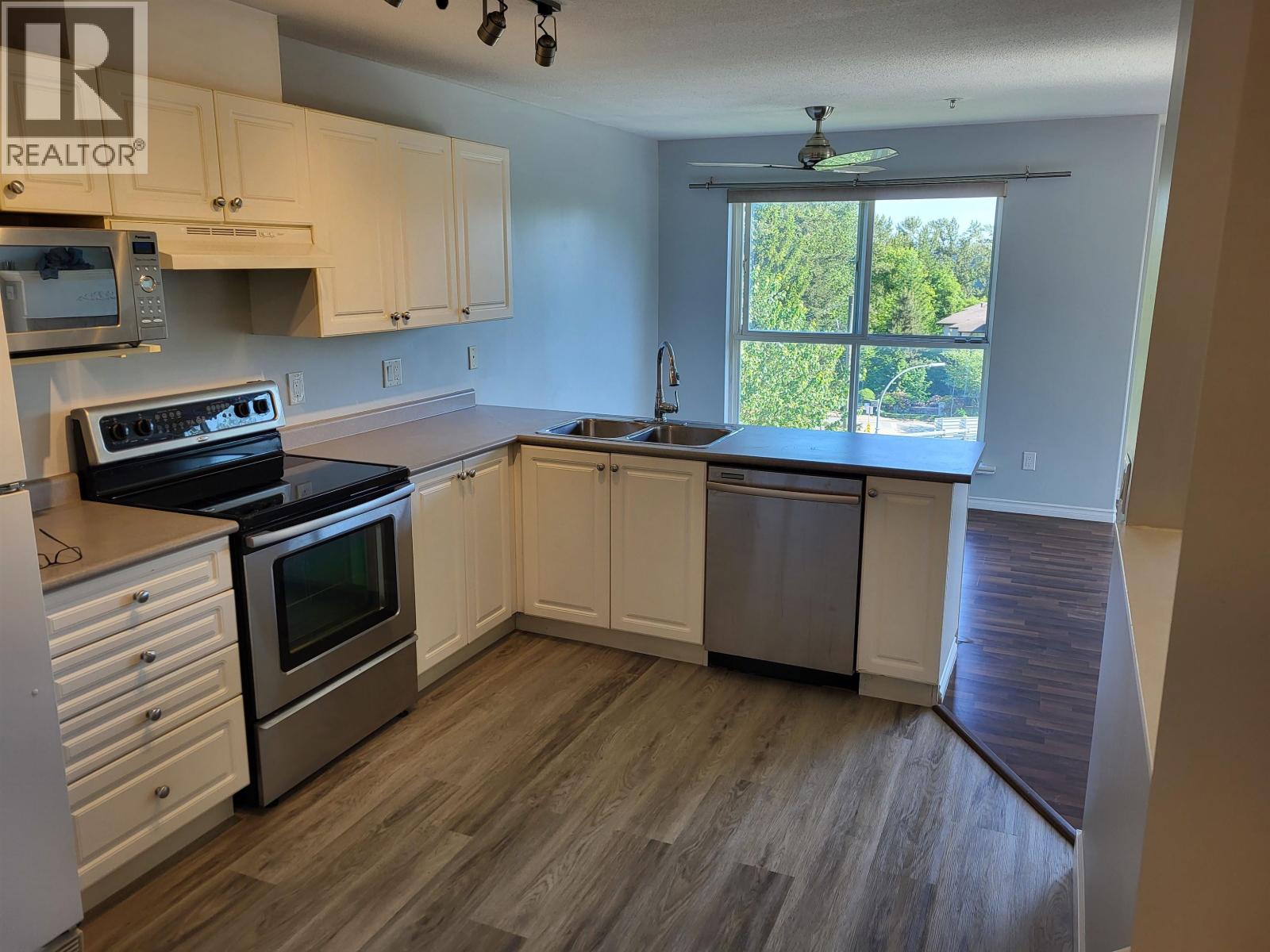 505 22230 North Avenue, Maple Ridge, British Columbia  V2X 2L5 - Photo 2 - R3126913