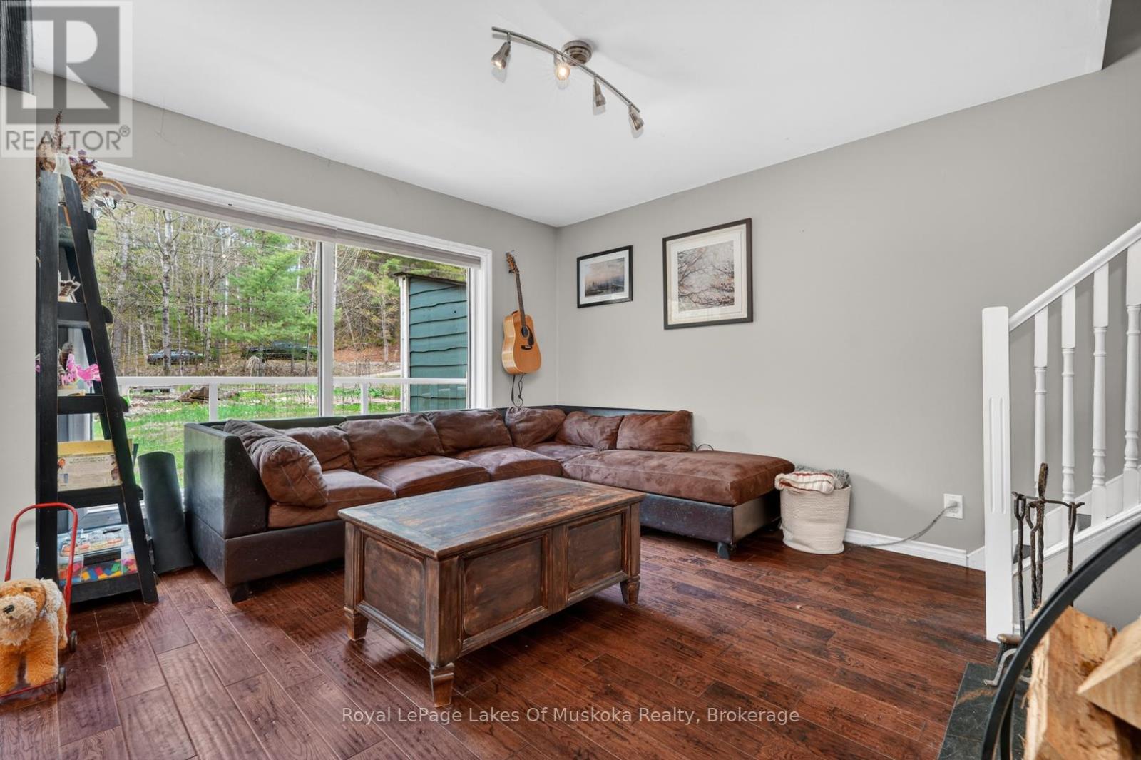 1034 Old 117 Highway, Lake Of Bays, Ontario  P0B 1A0 - Photo 4 - X13165954