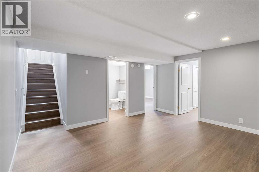 5876 Dalcastle Drive Nw, Calgary, Alberta  T3A 2B6 - Photo 26 - A2313700
