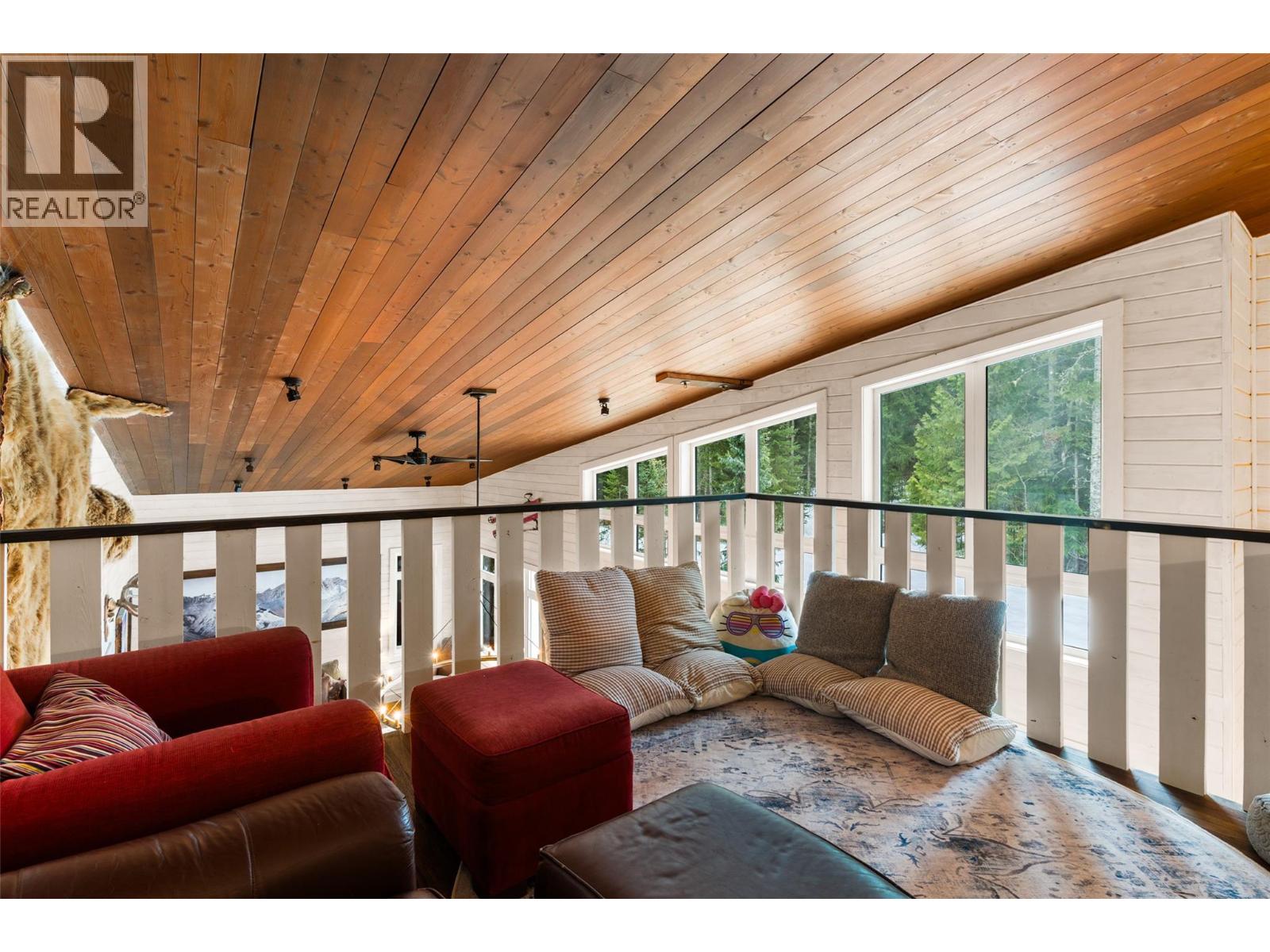 2083 Mountain Gate Road, Revelstoke, British Columbia  V0E 2S0 - Photo 23 - 10375469