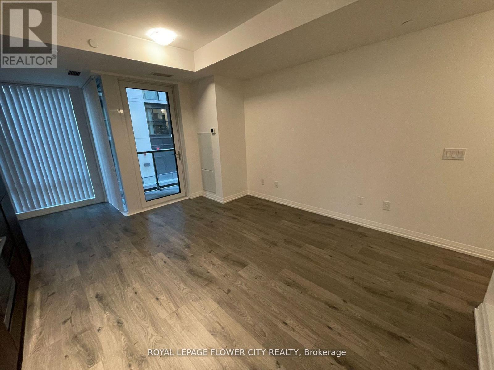 8 Widmer Street E, Toronto, Ontario  M5V 2E7 - Photo 13 - C13165934