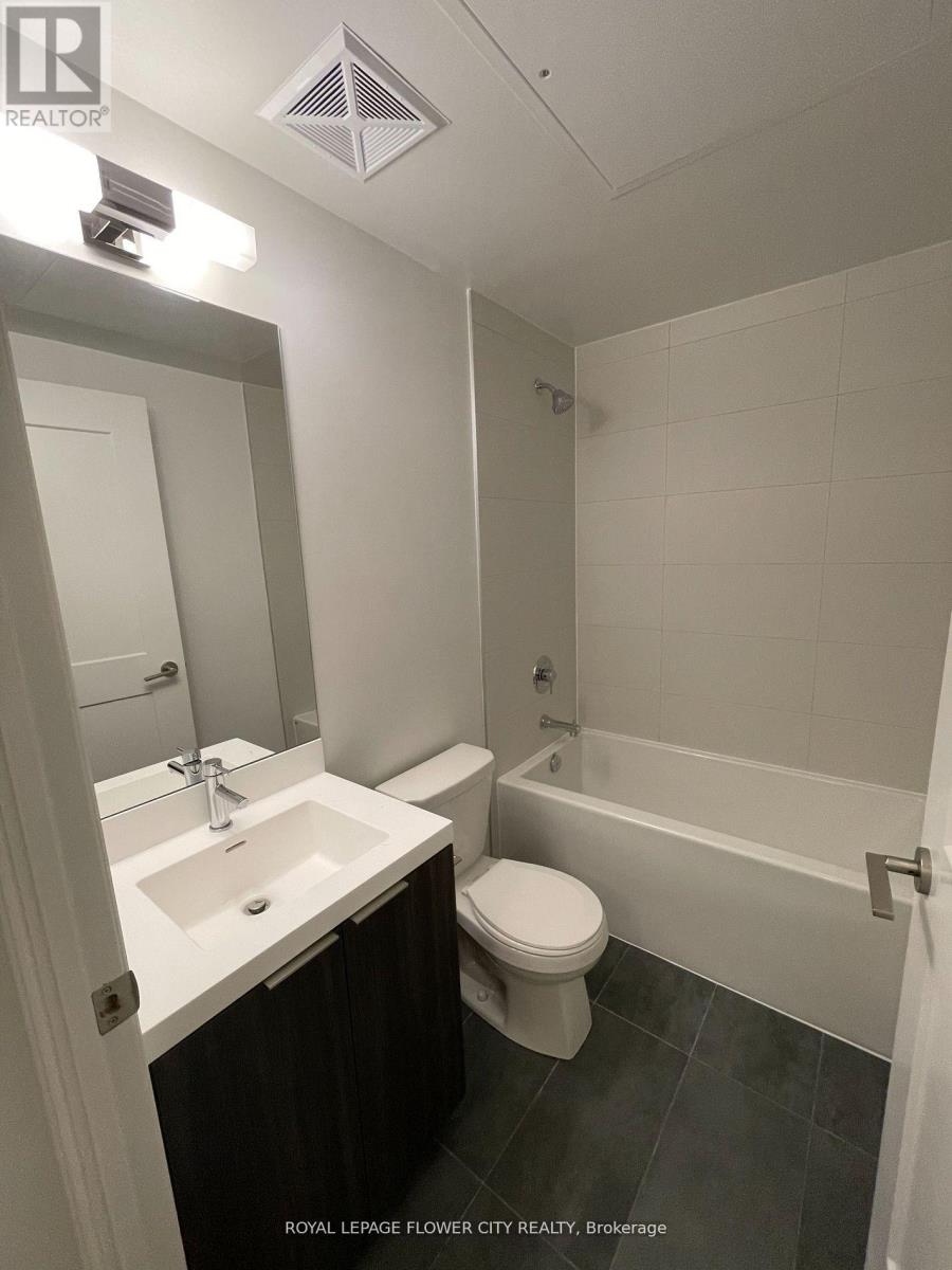 8 Widmer Street E, Toronto, Ontario  M5V 2E7 - Photo 3 - C13165934