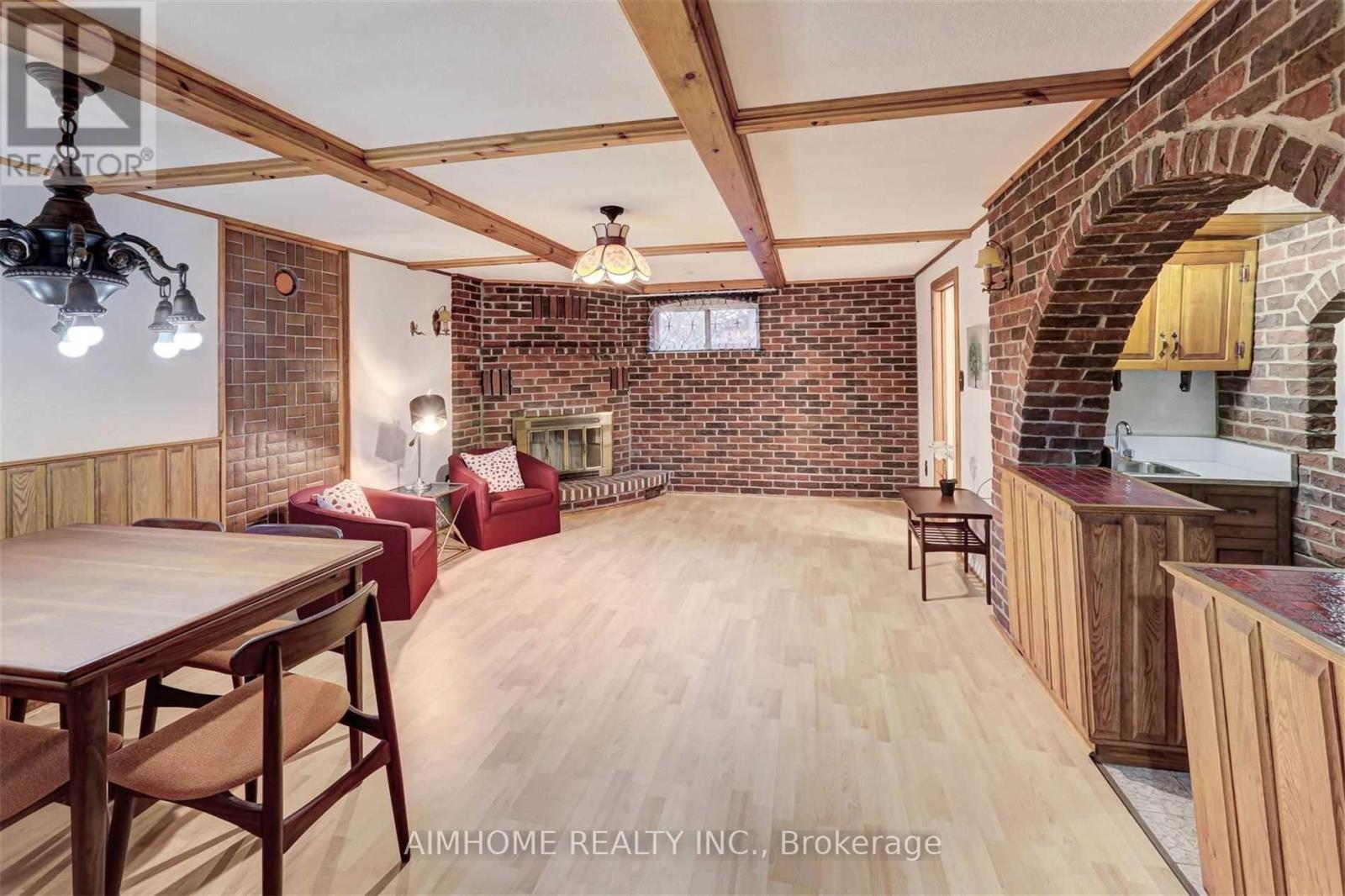 Lower L - 145 Homewood Avenue, Toronto, Ontario  M2M 1K4 - Photo 5 - C13165944
