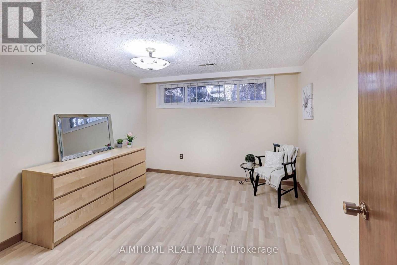 Lower L - 145 Homewood Avenue, Toronto, Ontario  M2M 1K4 - Photo 6 - C13165944