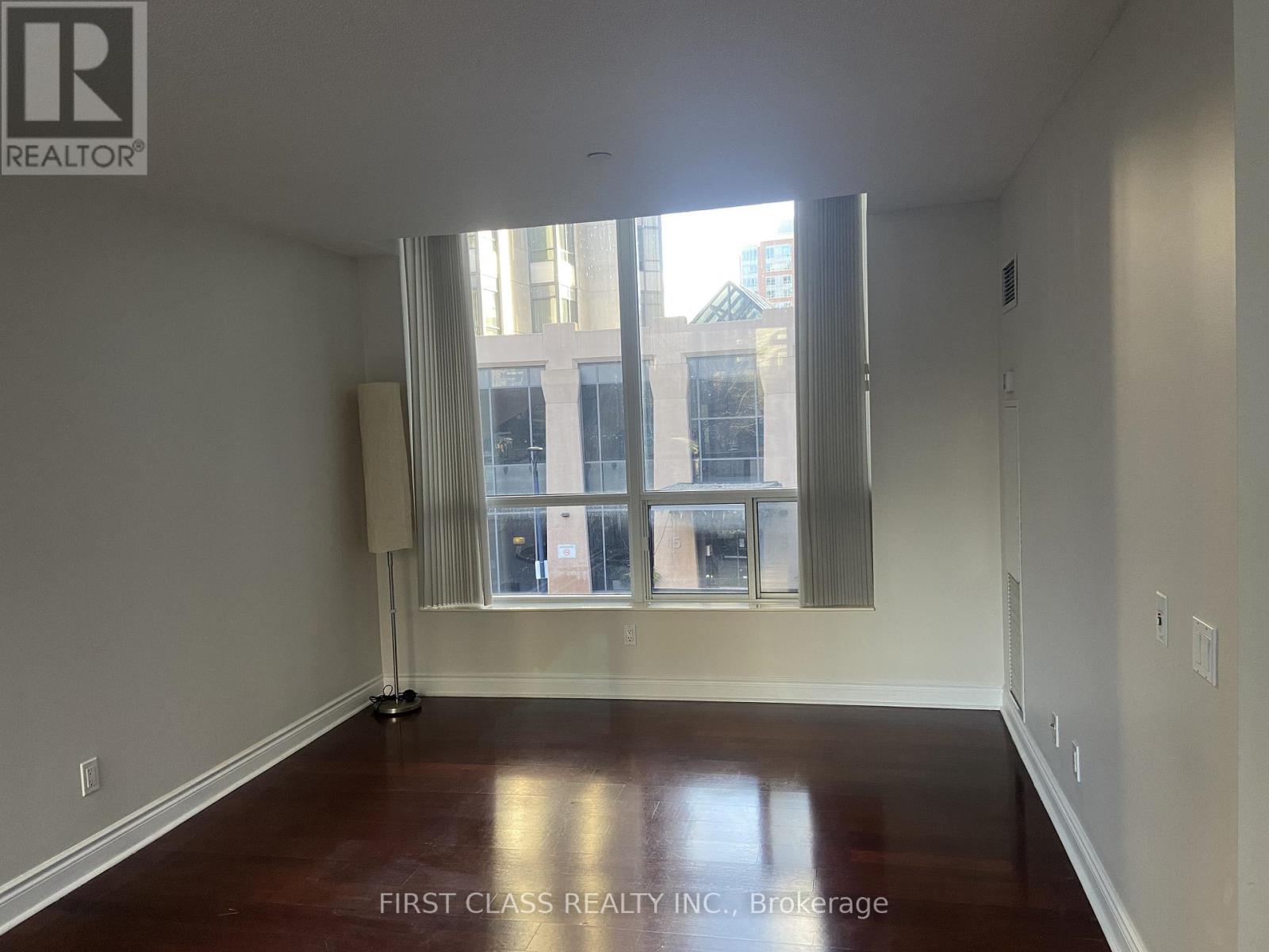 210 - 5 Northtown Way, Toronto, Ontario  M2N 7A1 - Photo 11 - C13165966
