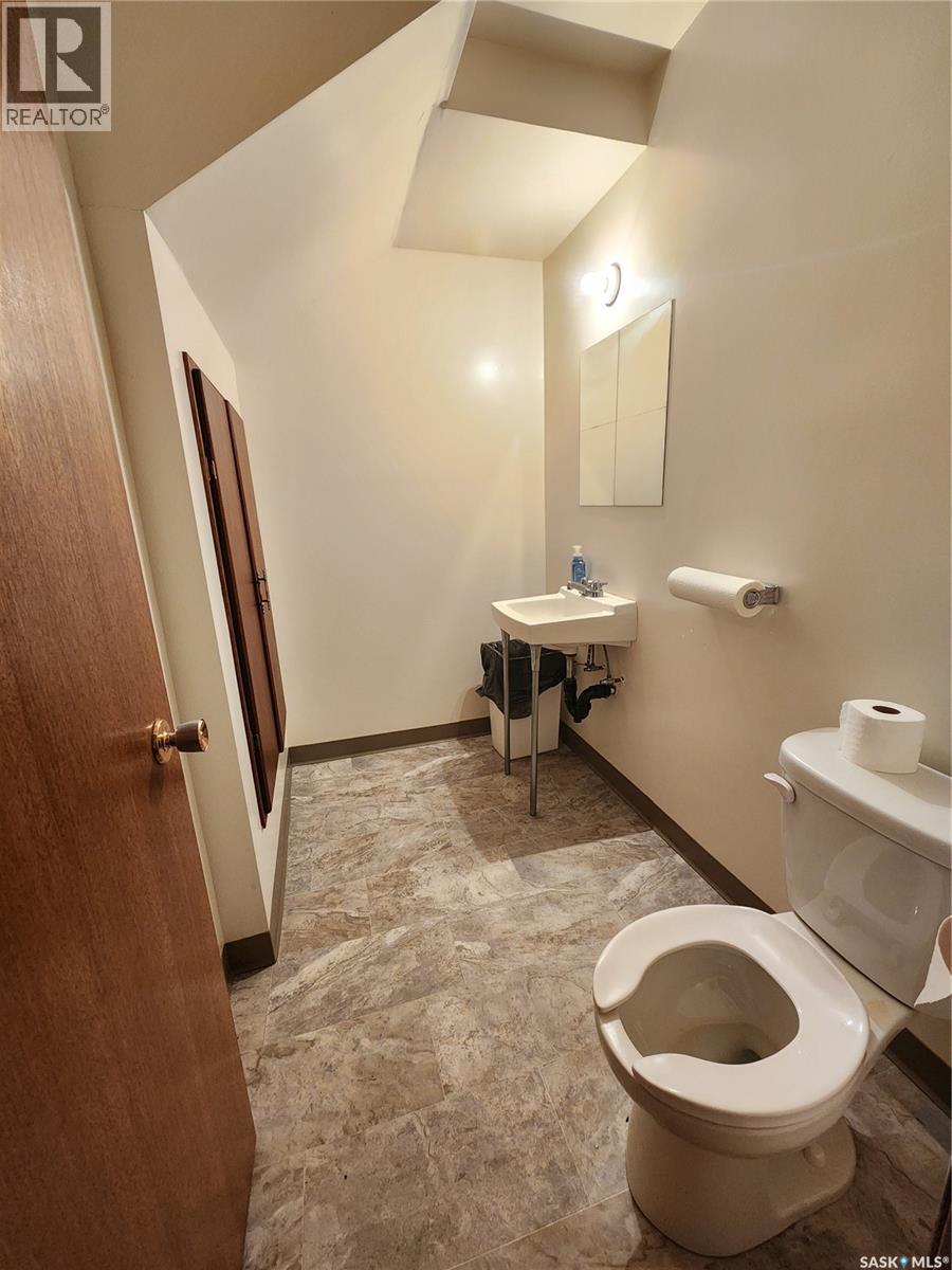 402 Wheaton Avenue, Ogema, Saskatchewan  S0C 1Y0 - Photo 12 - SK036925