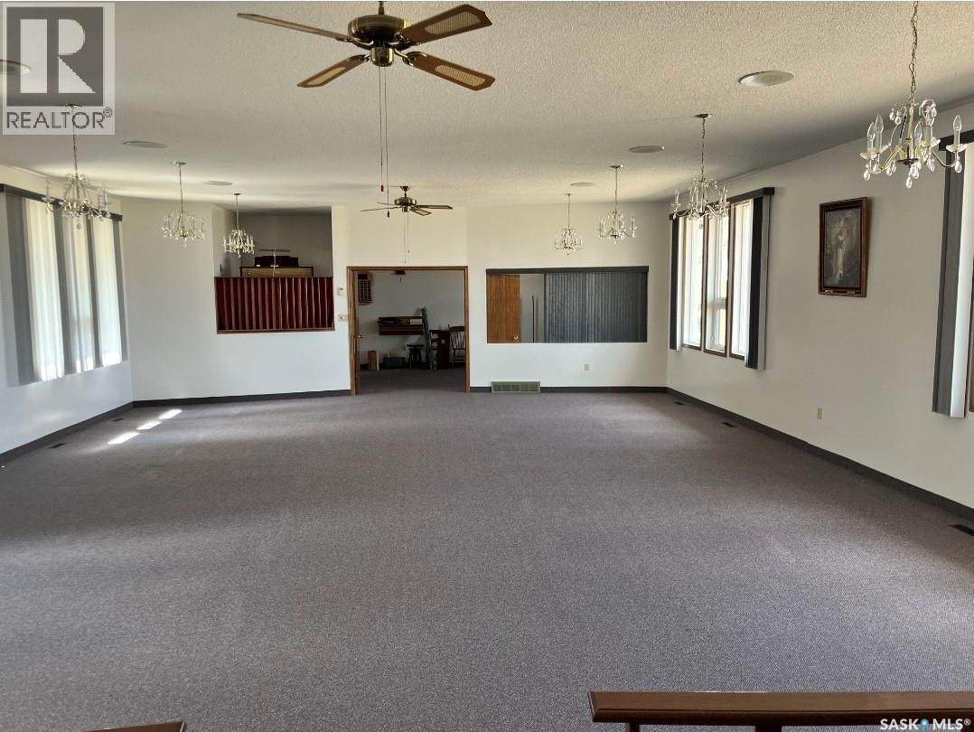 402 Wheaton Avenue, Ogema, Saskatchewan  S0C 1Y0 - Photo 4 - SK036925