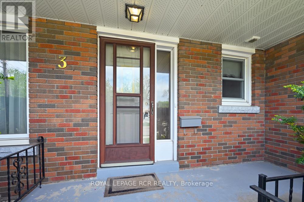 3 Sullivan Drive, New Tecumseth (Tottenham), Ontario  L0G 1W0 - Photo 4 - N13165996