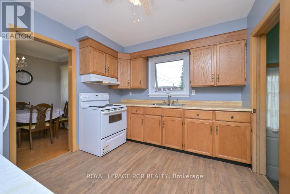 3 Sullivan Drive, New Tecumseth (Tottenham), Ontario  L0G 1W0 - Photo 7 - N13165996