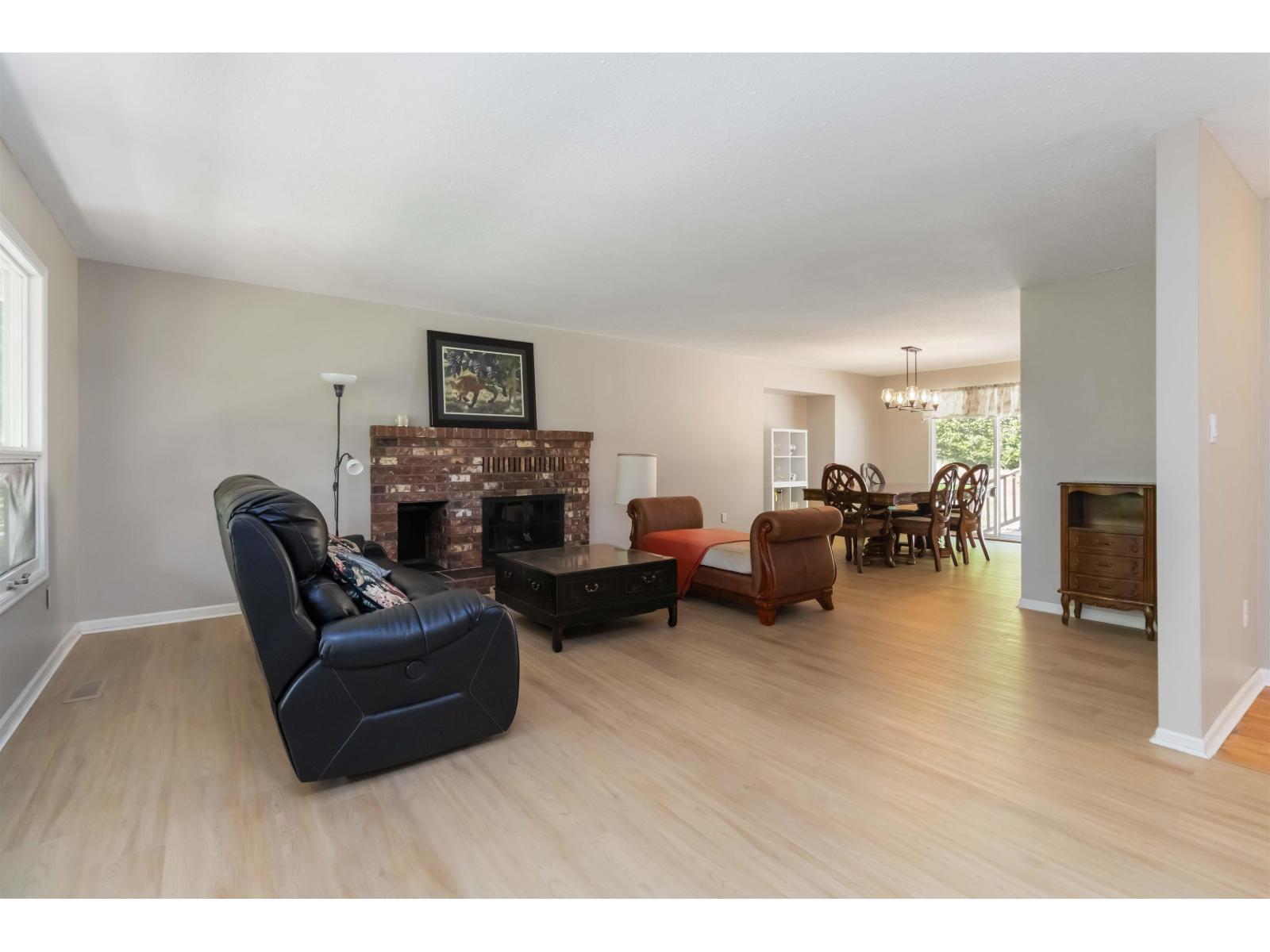 31747 Viewcrest Avenue, Mission, British Columbia  V4S 1E7 - Photo 3 - R3124754