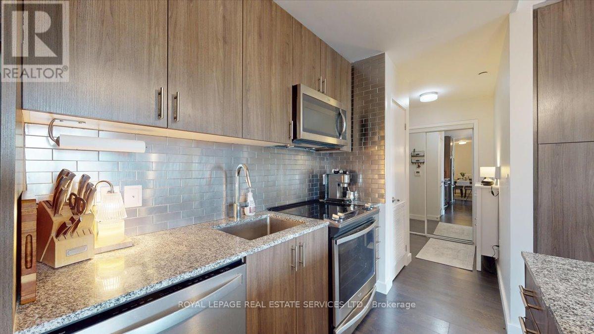 104 - 150 Sabina Drive, Oakville, Ontario  L6H 7C3 - Photo 13 - W13165992
