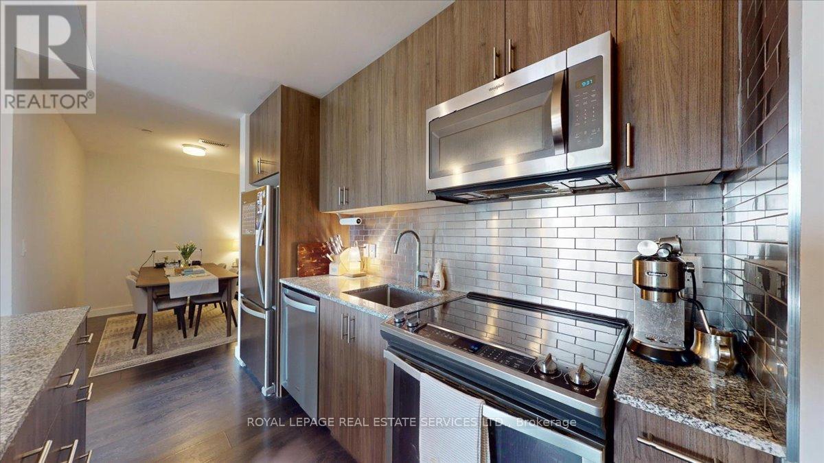 104 - 150 Sabina Drive, Oakville, Ontario  L6H 7C3 - Photo 9 - W13165992