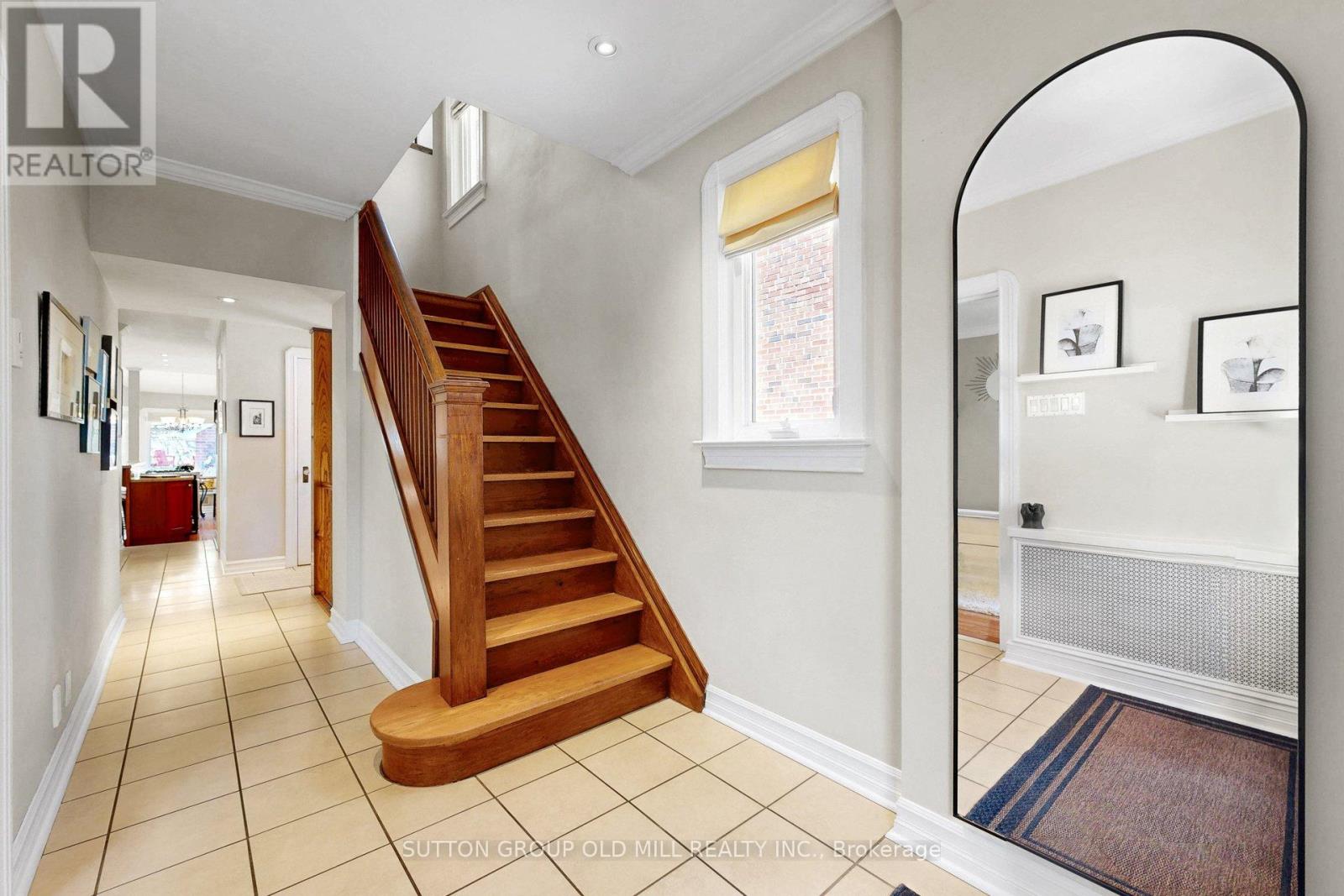 12 Jasmine Avenue, Toronto, Ontario  M8W 1C5 - Photo 4 - W13166010