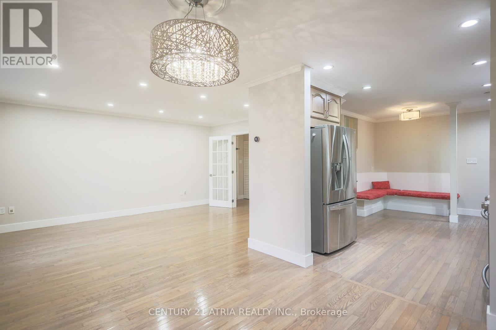 2750 Barnstone Crescent, Mississauga, Ontario  L5K 2C1 - Photo 9 - W13166020