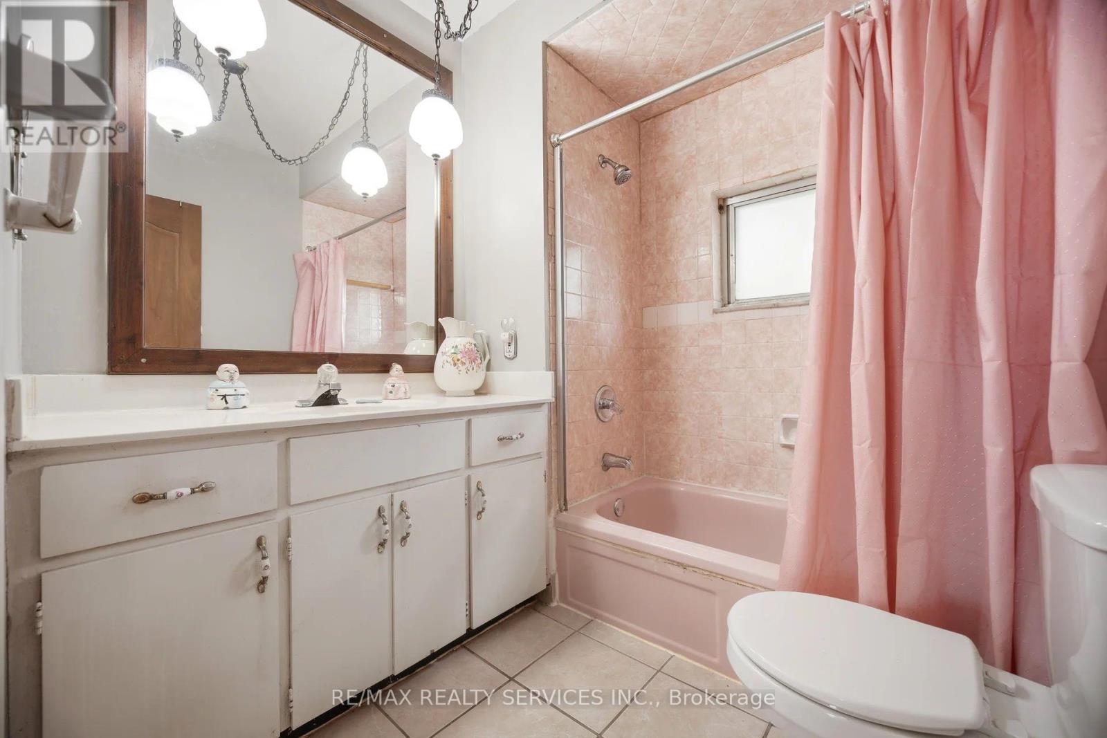 27 Hadrina Street, Brampton, Ontario  L6X 2J5 - Photo 22 - W13166028