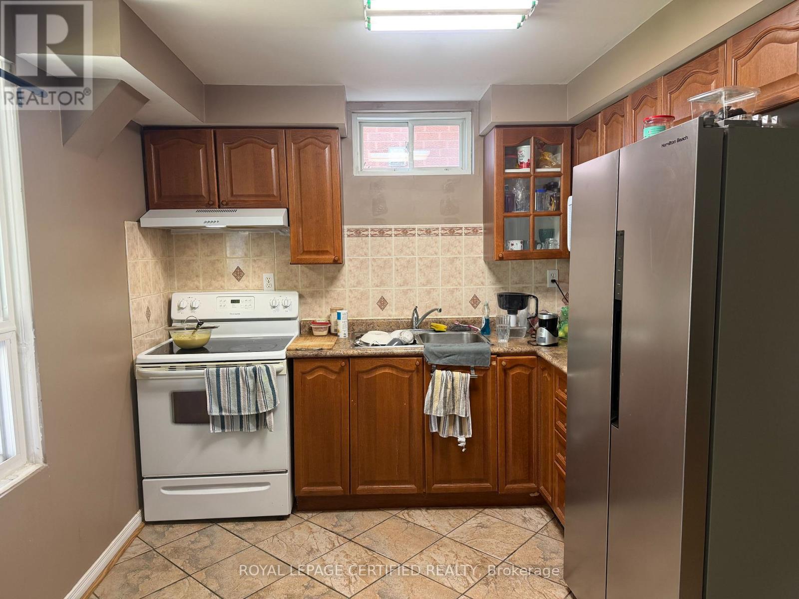 7266 Sandhurst (Bsmnt) Drive N, Mississauga, Ontario  L5N 7G8 - Photo 8 - W13166054