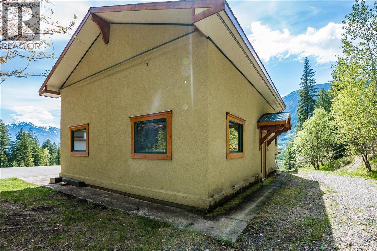 1732 Zwicky Road, Kaslo, British Columbia V0G 1M0 - Photo 17 - 10388002