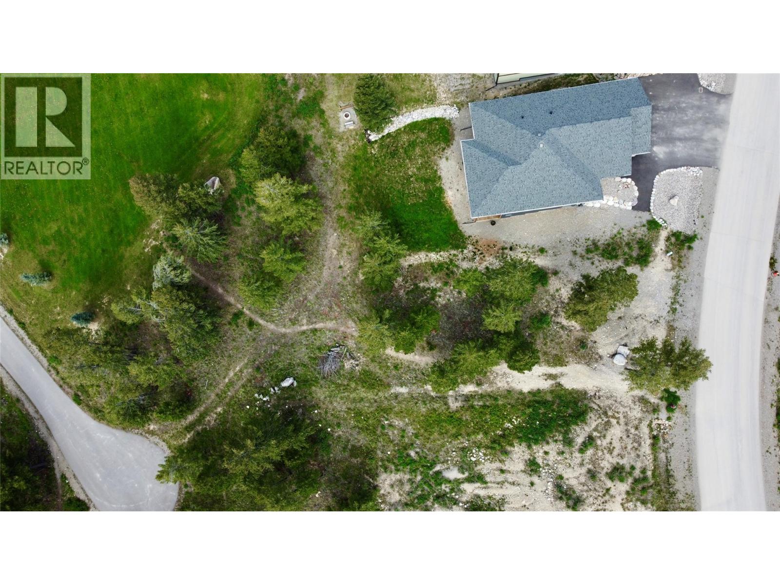 2627 Taynton Trail, Invermere, British Columbia V0A 1K4 - Photo 2 - 10388505
