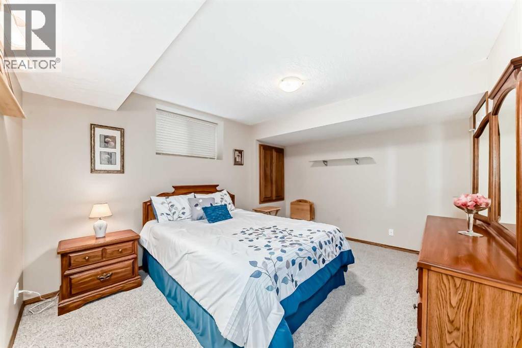 112 West Creek Glen, Chestermere, Alberta  T1X 1P9 - Photo 32 - A2305395