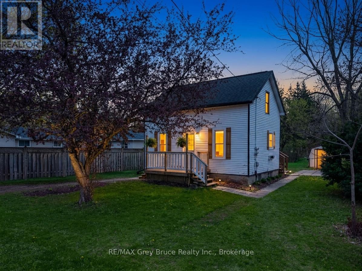 283 Margaret Street, Meaford, Ontario  N4L 1B5 - Photo 2 - X13165796