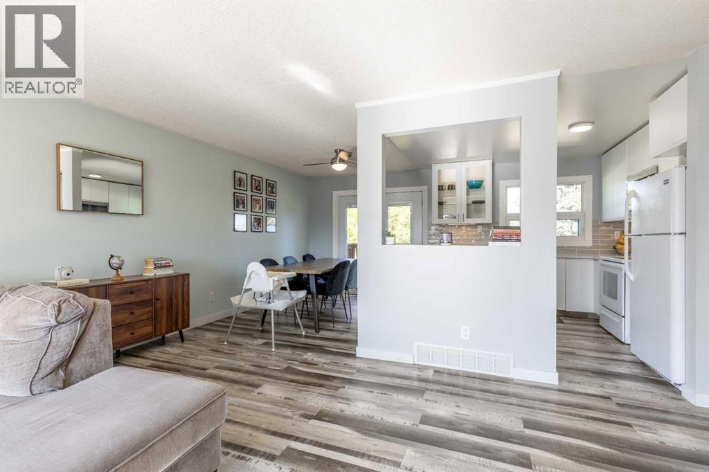 2022 19 Street N, Lethbridge, Alberta  T1H 4A9 - Photo 10 - A2313227