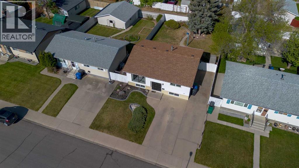 2022 19 Street N, Lethbridge, Alberta  T1H 4A9 - Photo 35 - A2313227