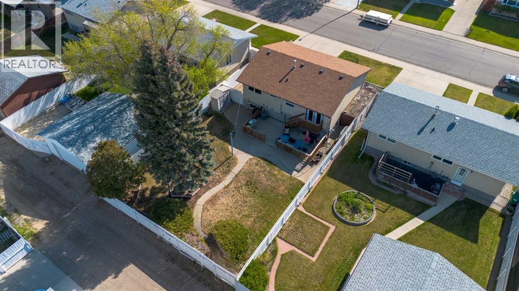 2022 19 Street N, Lethbridge, Alberta  T1H 4A9 - Photo 36 - A2313227