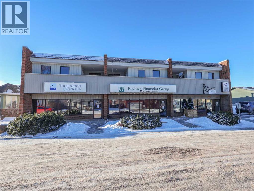 206, 4714a 49 Street, Stettler, Alberta  T0C 2L2 - Photo 1 - A2275987
