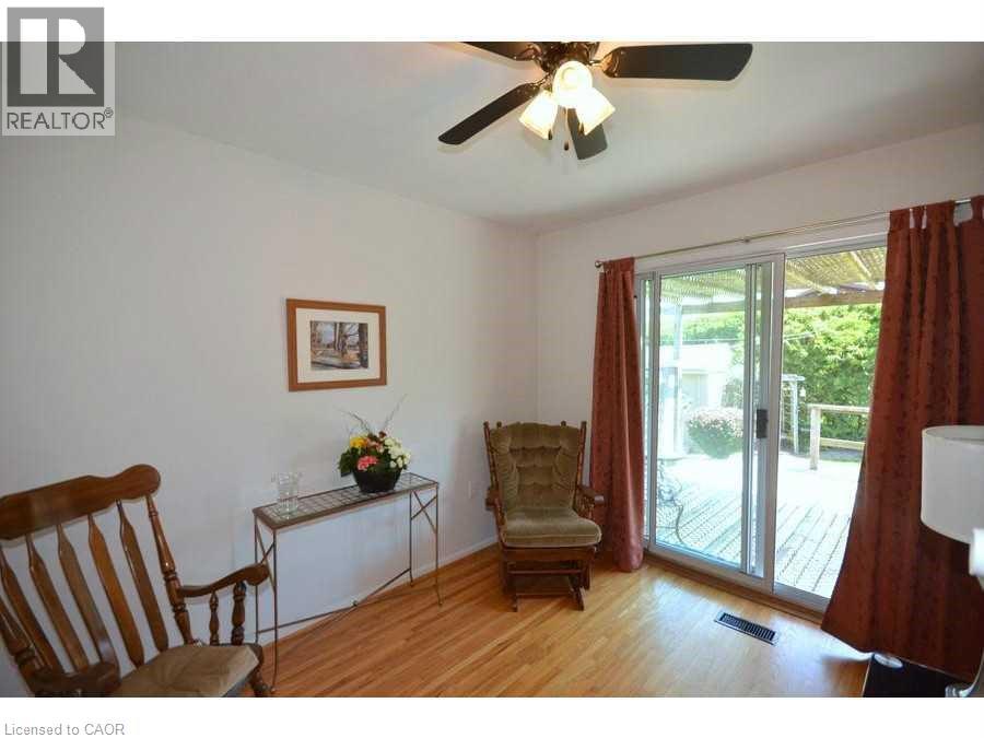 245 West 33rd Street, Hamilton, Ontario  L9C 5J7 - Photo 6 - 40832946