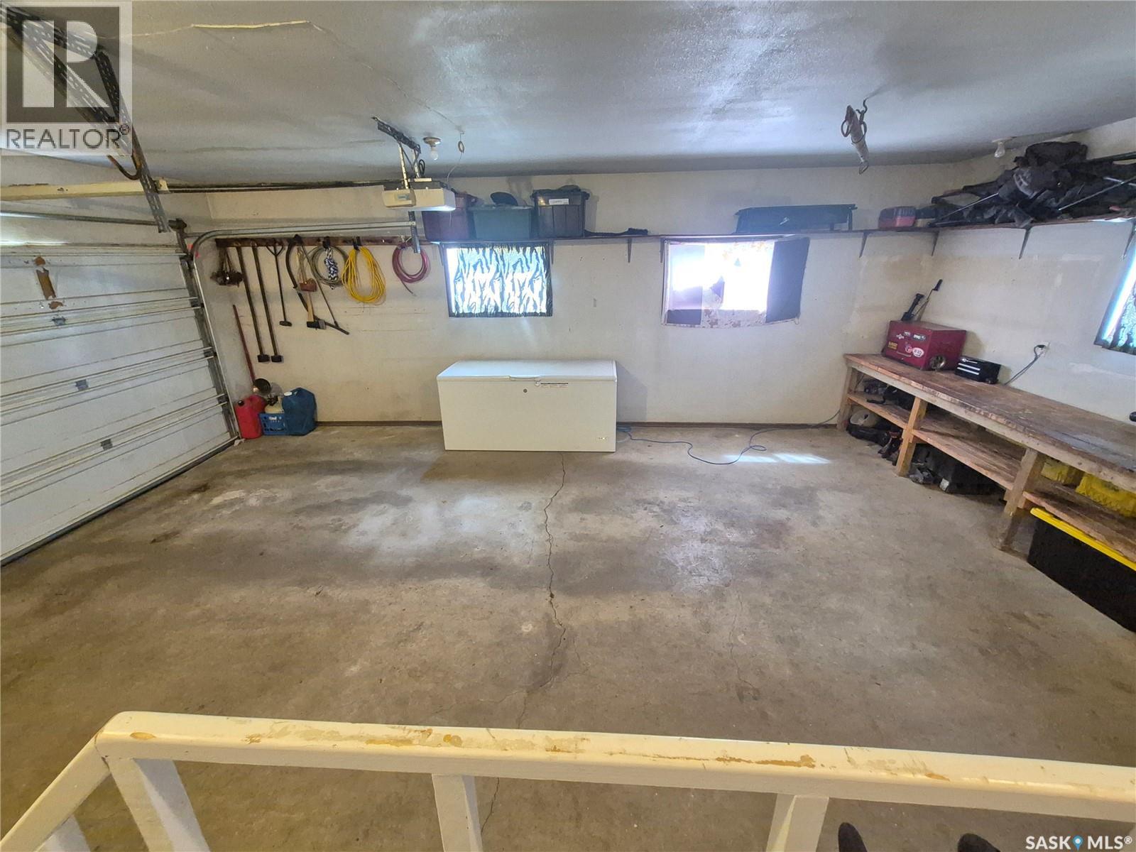 10 Yandeau Crescent, Radville, Saskatchewan  S0C 2G0 - Photo 42 - SK036662