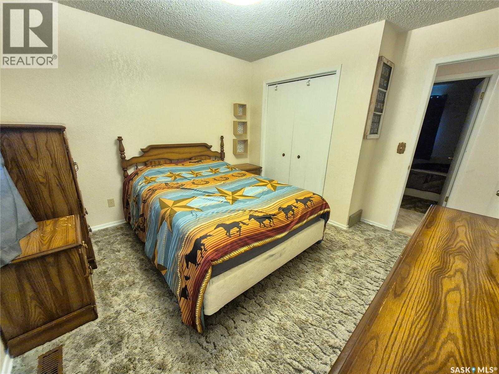 10 Yandeau Crescent, Radville, Saskatchewan  S0C 2G0 - Photo 19 - SK036662