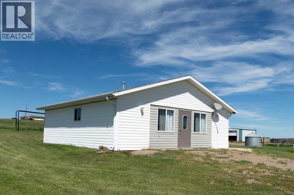 On Rr 20-4, Rural Stettler No. 6, Alberta  T0C 2L0 - Photo 45 - A2294354