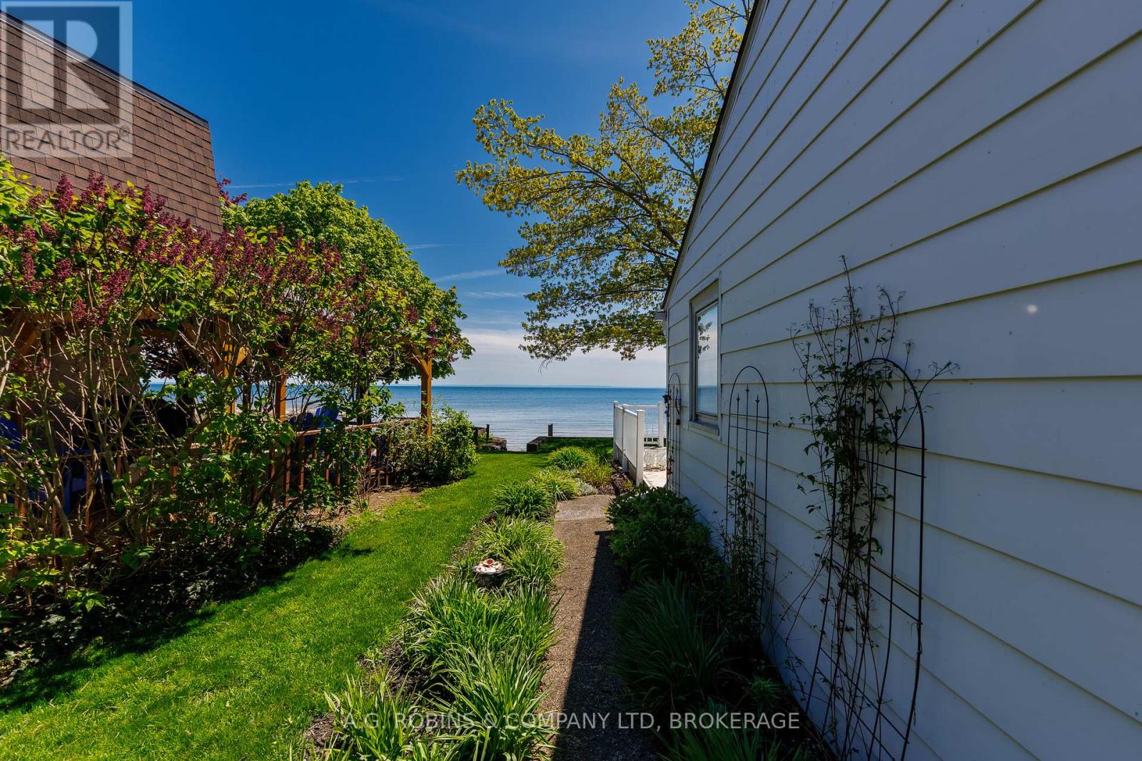 10773 Lakeshore Road, Wainfleet, Ontario  L0S 1V0 - Photo 7 - X12707878