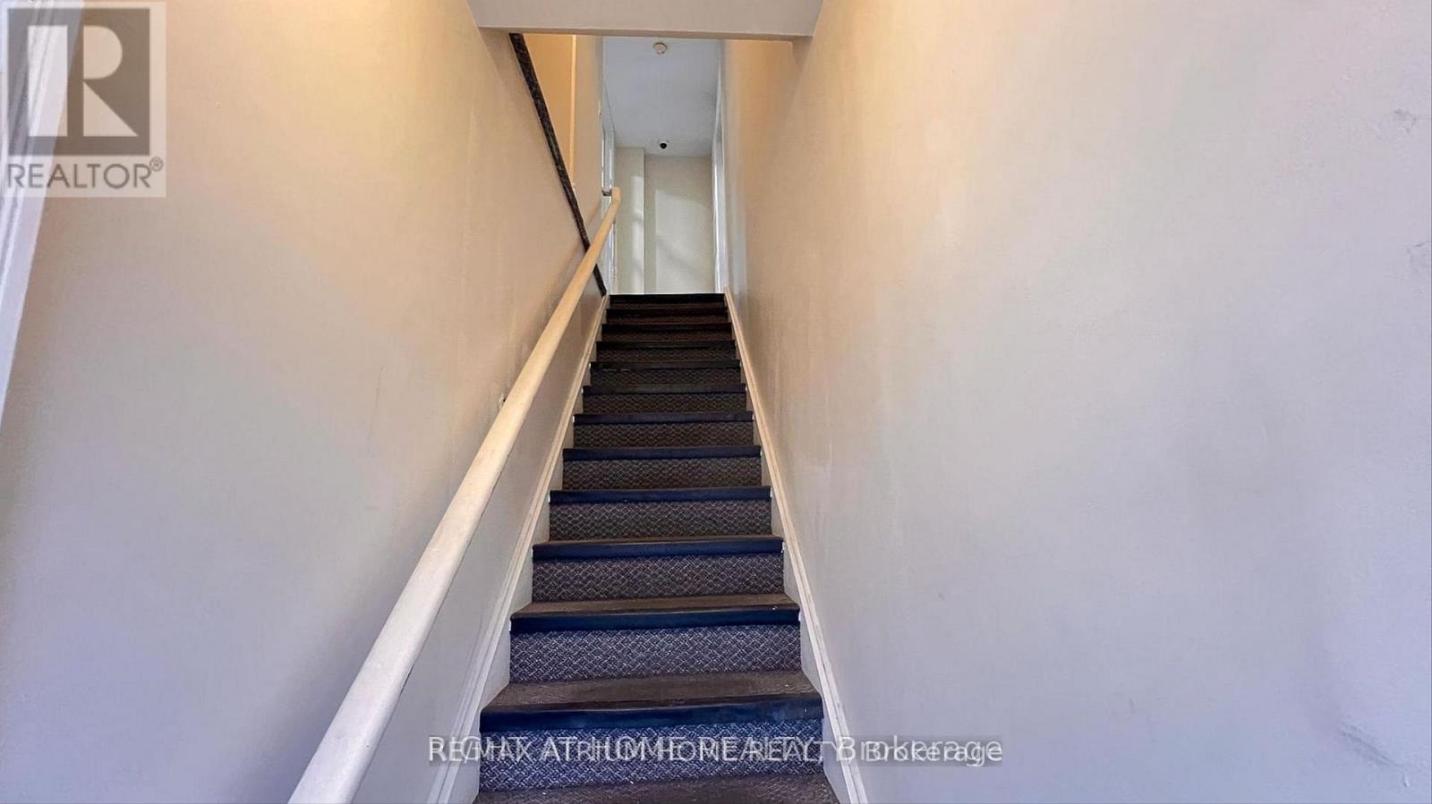 2nd B - 6024 Yonge Street, Toronto, Ontario  M2M 3W5 - Photo 2 - C13166058