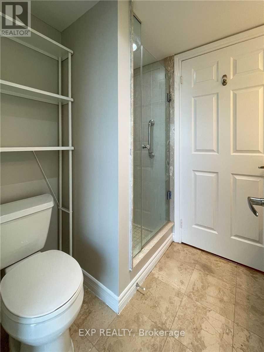 2309 - 761 Bay Street, Toronto, Ontario  M5G 2R3 - Photo 11 - C13166064