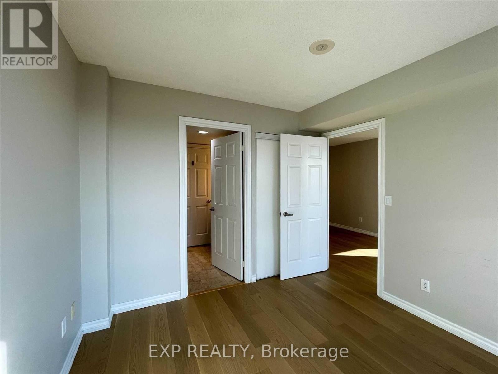 2309 - 761 Bay Street, Toronto, Ontario  M5G 2R3 - Photo 13 - C13166064