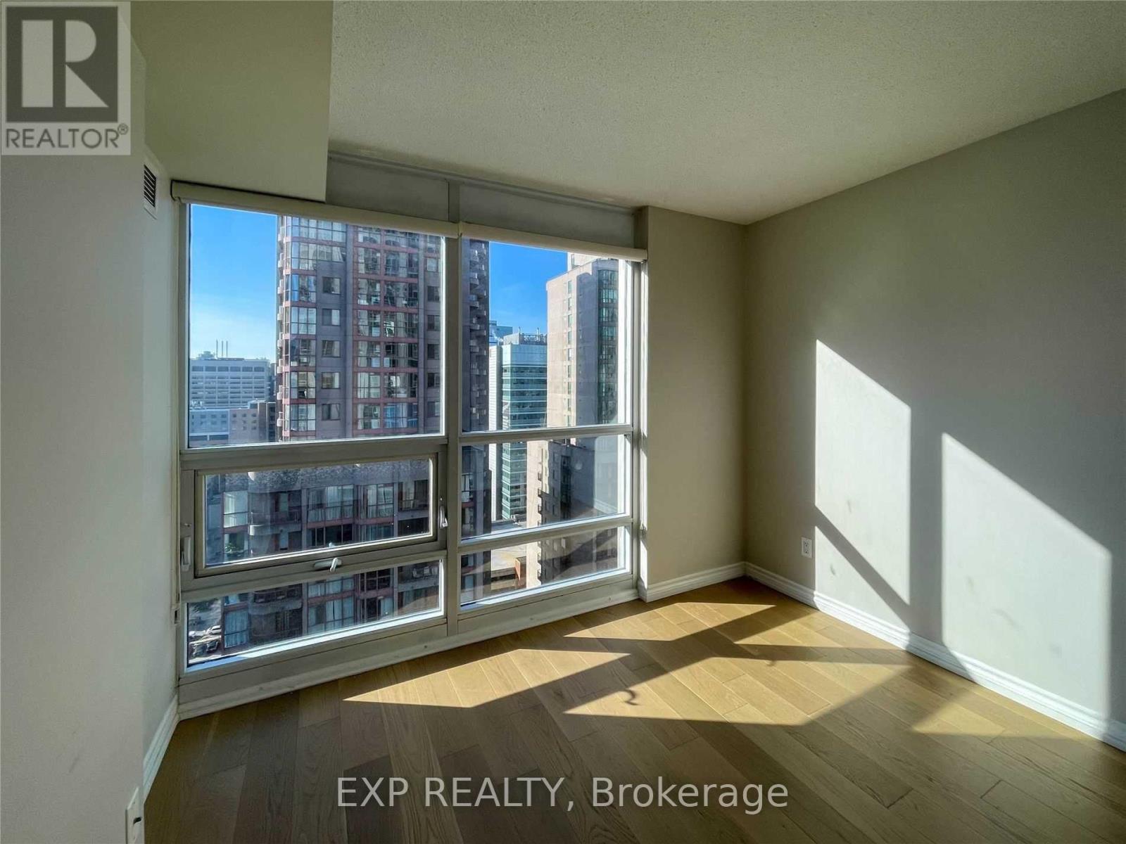 2309 - 761 Bay Street, Toronto, Ontario  M5G 2R3 - Photo 14 - C13166064