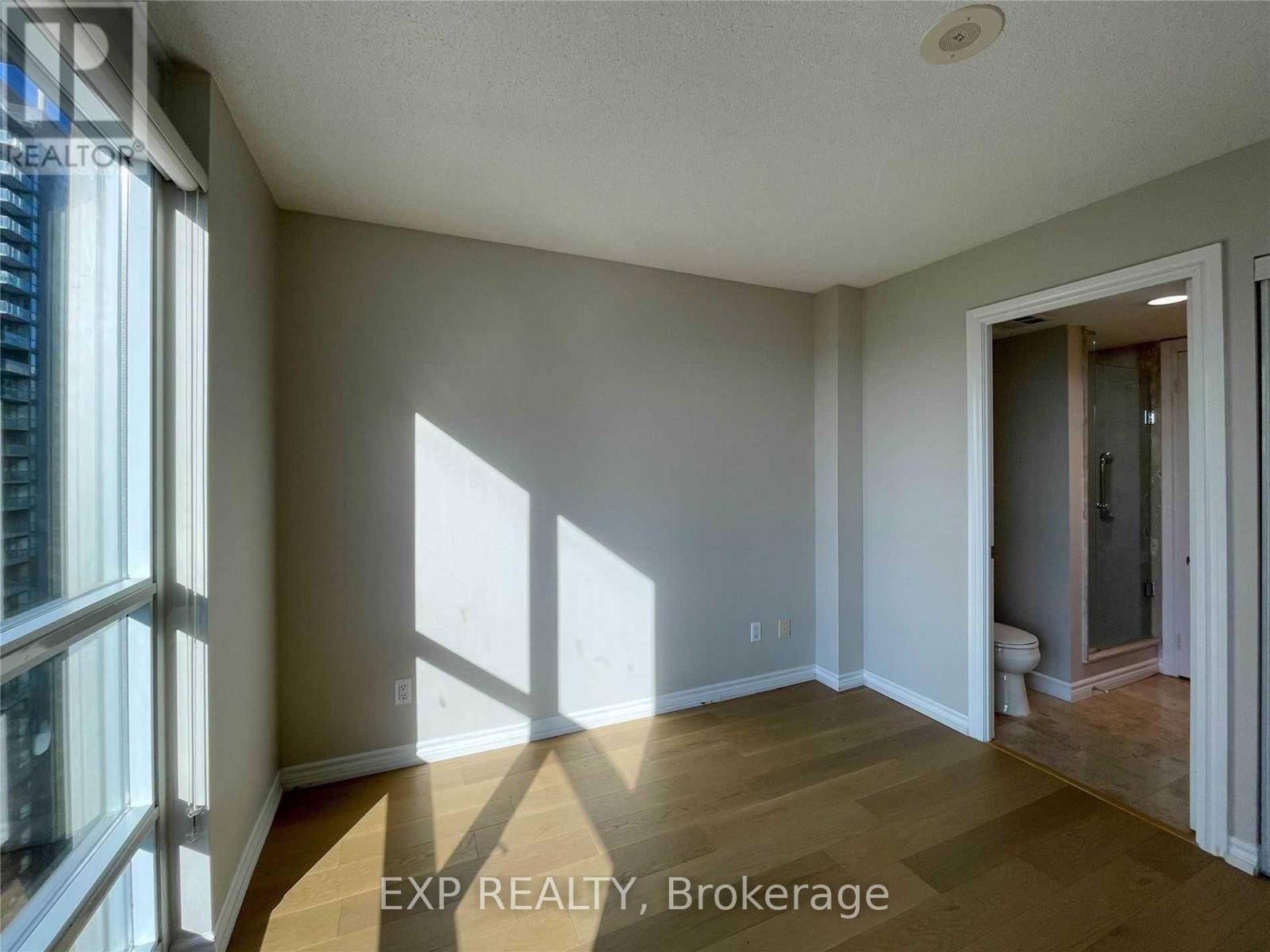 2309 - 761 Bay Street, Toronto, Ontario  M5G 2R3 - Photo 15 - C13166064
