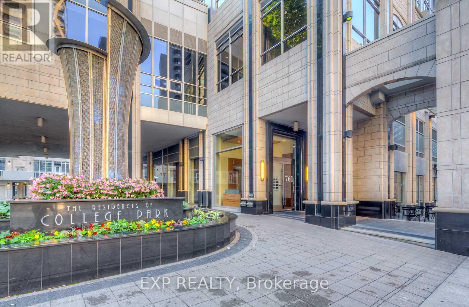 2309 - 761 Bay Street, Toronto, Ontario  M5G 2R3 - Photo 2 - C13166064