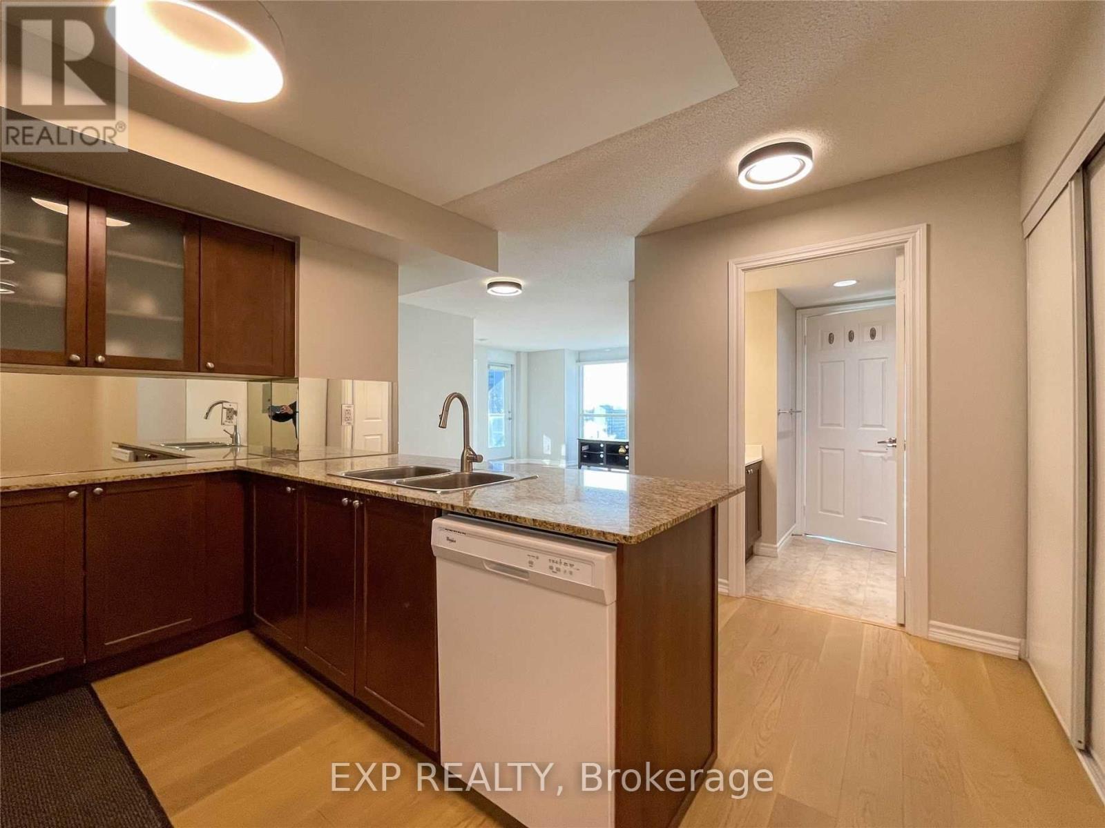 2309 - 761 Bay Street, Toronto, Ontario  M5G 2R3 - Photo 5 - C13166064