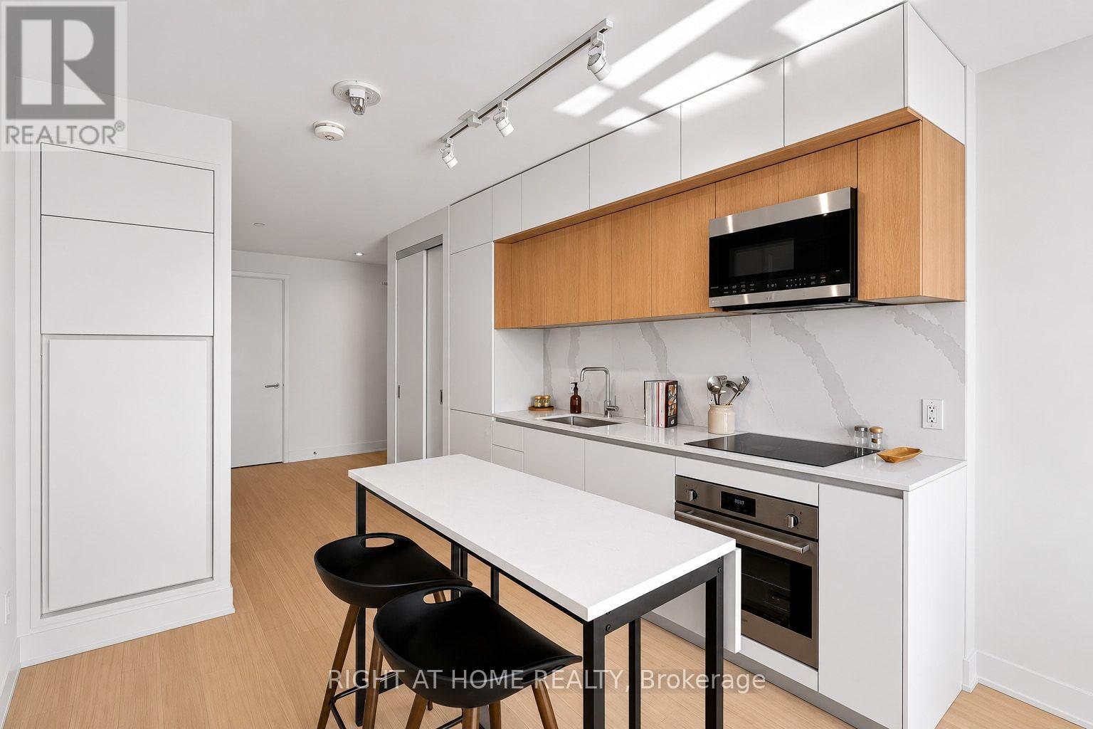322 Dupont Street, Toronto, Ontario  M5R 0E3 - Photo 10 - C13166078