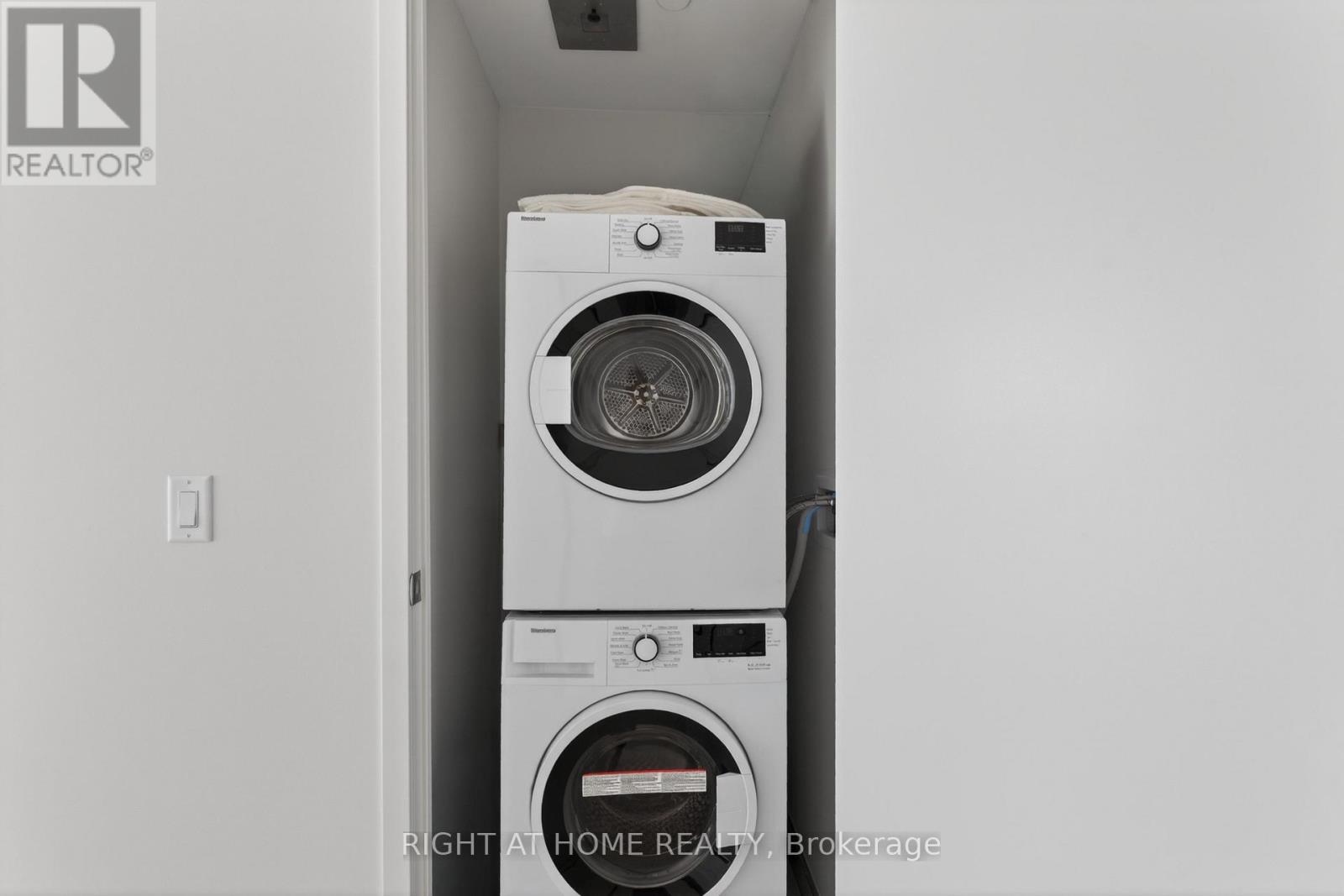 322 Dupont Street, Toronto, Ontario  M5R 0E3 - Photo 4 - C13166078