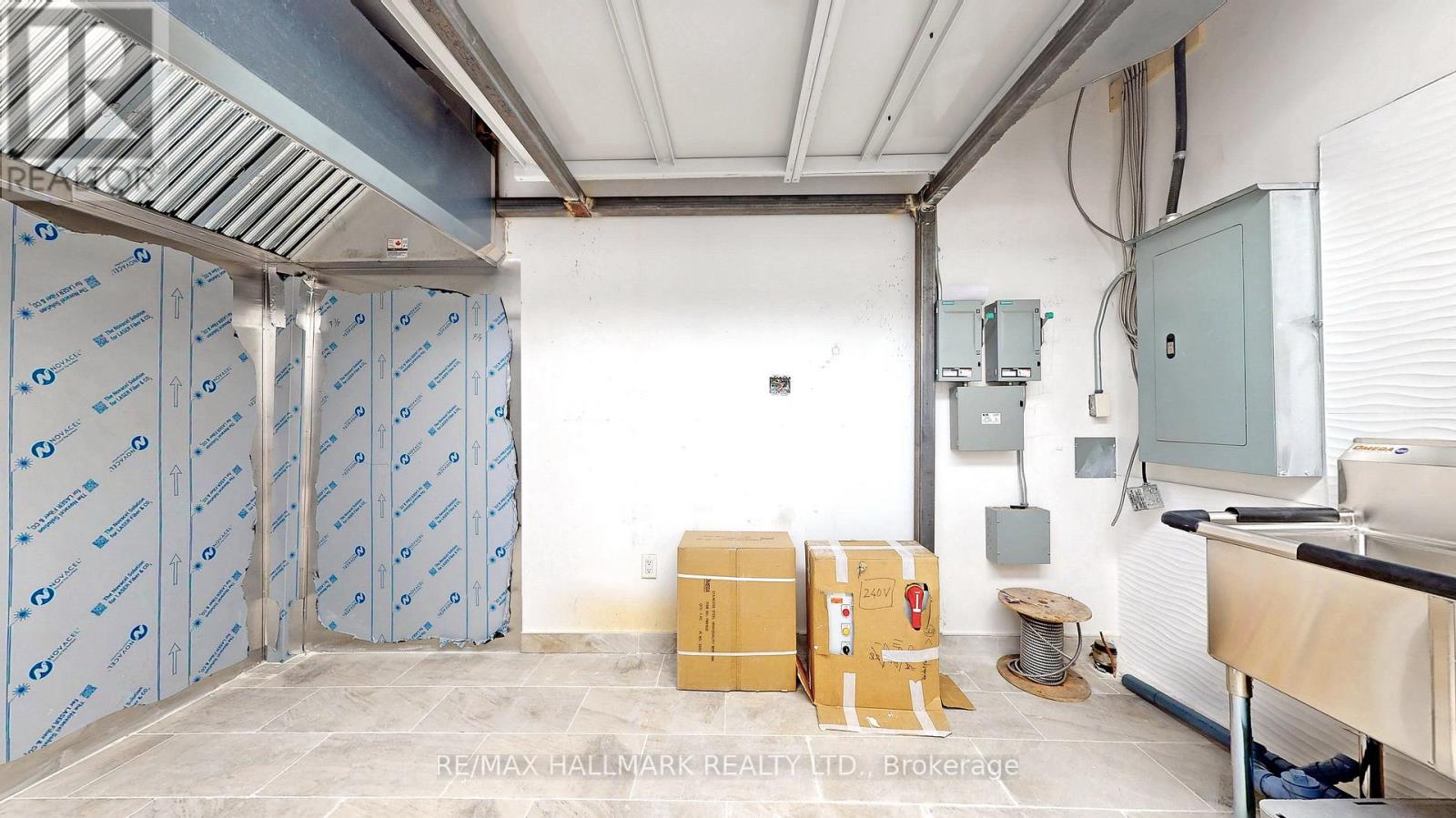 49 - 384 Yonge Street, Toronto, Ontario  M5B 1S8 - Photo 13 - C13166086